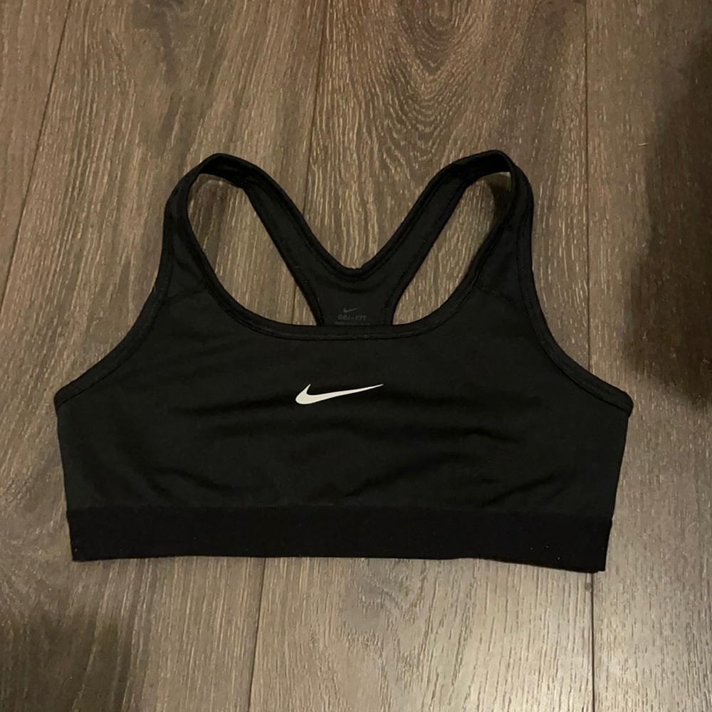 Black Nike sports bra